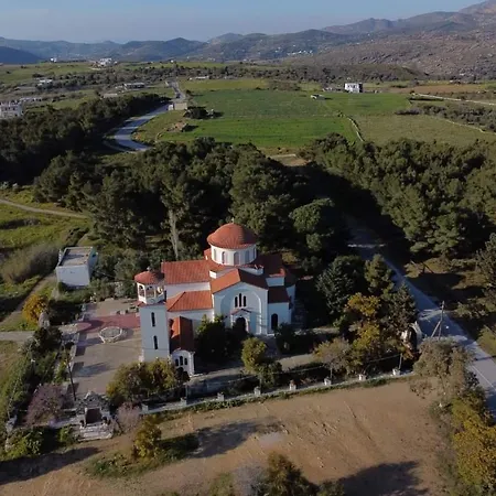 Rhykkes Farmhouse With View * Ano Sangrion